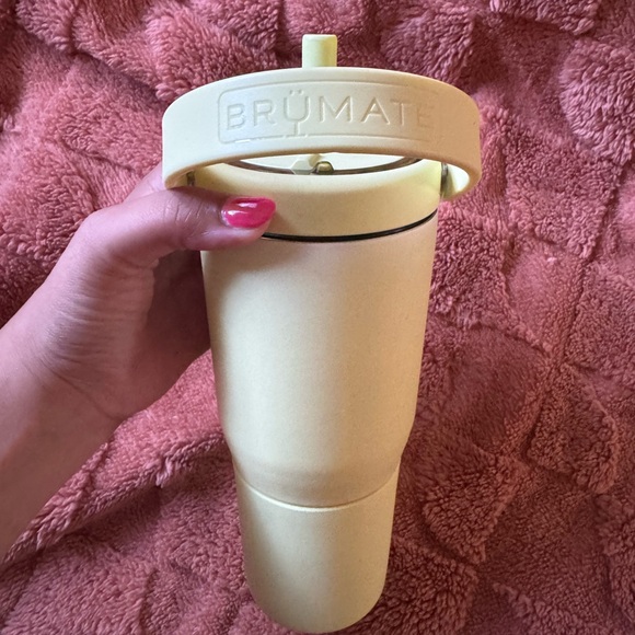 Yellow Drinkware Set - Picture 3 of 4